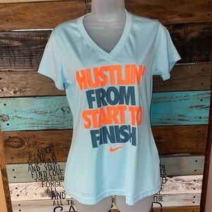 Nike Athletic V-neck Dri fit Like New Top M